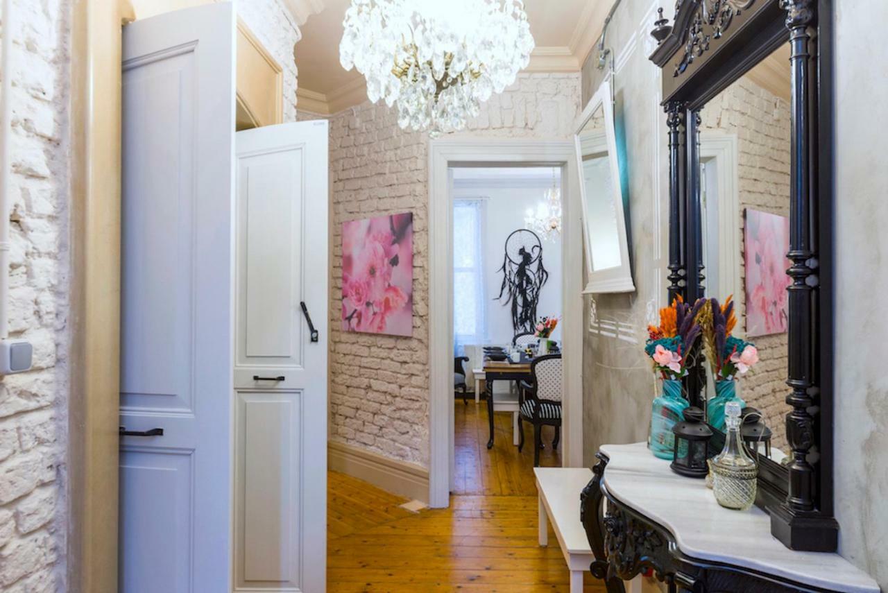 Апартаменти Galata Chic Delux Flats Стамбул Екстер'єр фото